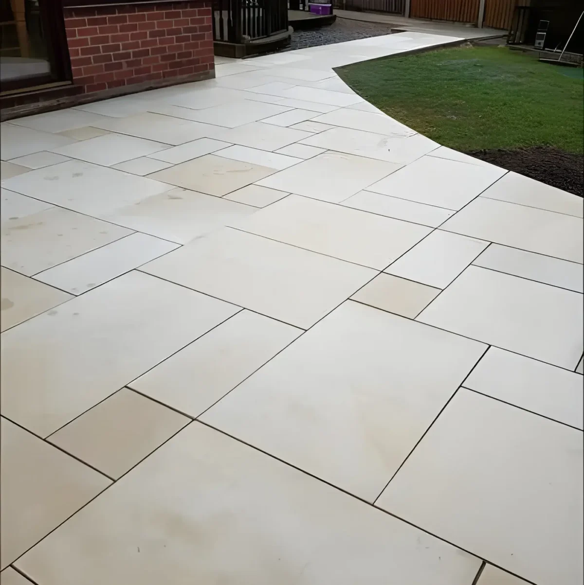 10008158_9 Ivory Mint Polished Indian Natural Sandstone Paving Pack 22mm Calibrated 9.9m2 Patio Kit - Image 1